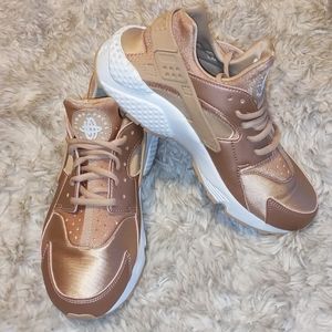 Nike Air Huarache Run Rose Gold